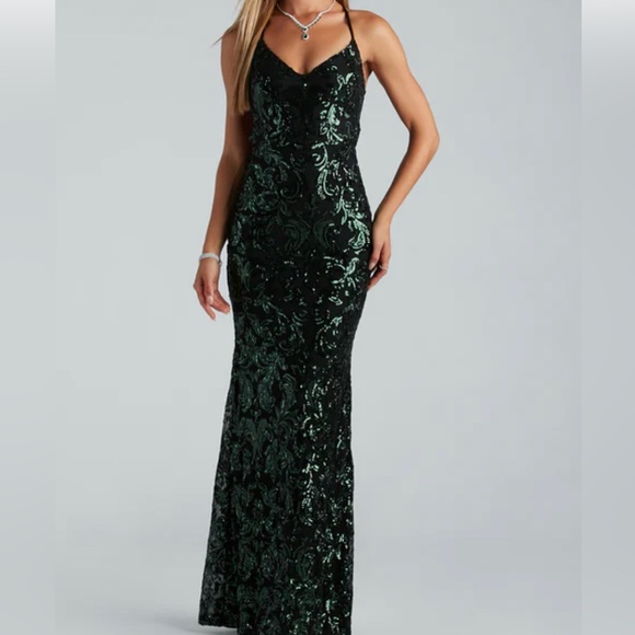 Prom/Hoco Dress. - Picture 2 of 2